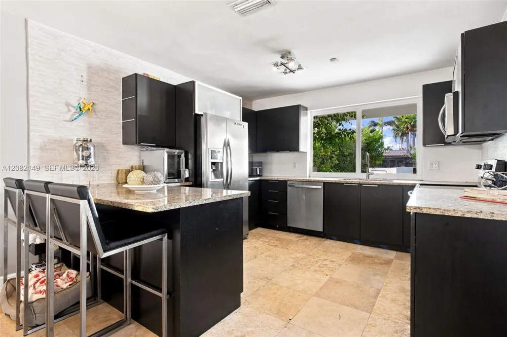 1103 Washington St Hollywood, FL 33019