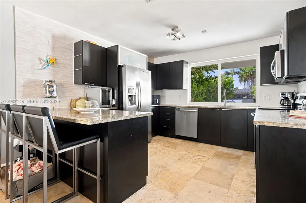 1103 Washington St Hollywood, FL 33019