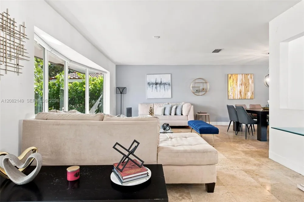 1103 Washington St Hollywood, FL 33019