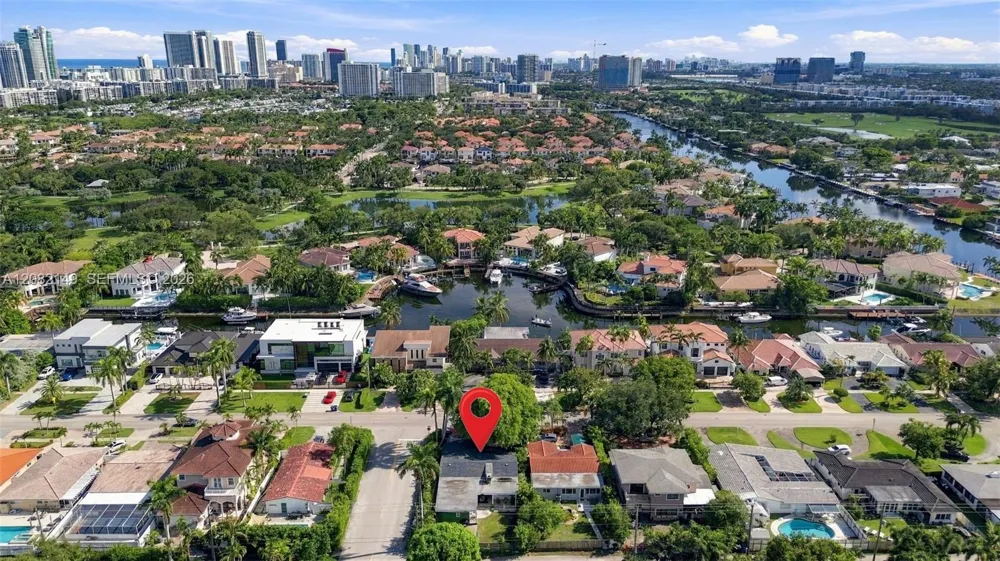1103 Washington St Hollywood, FL 33019