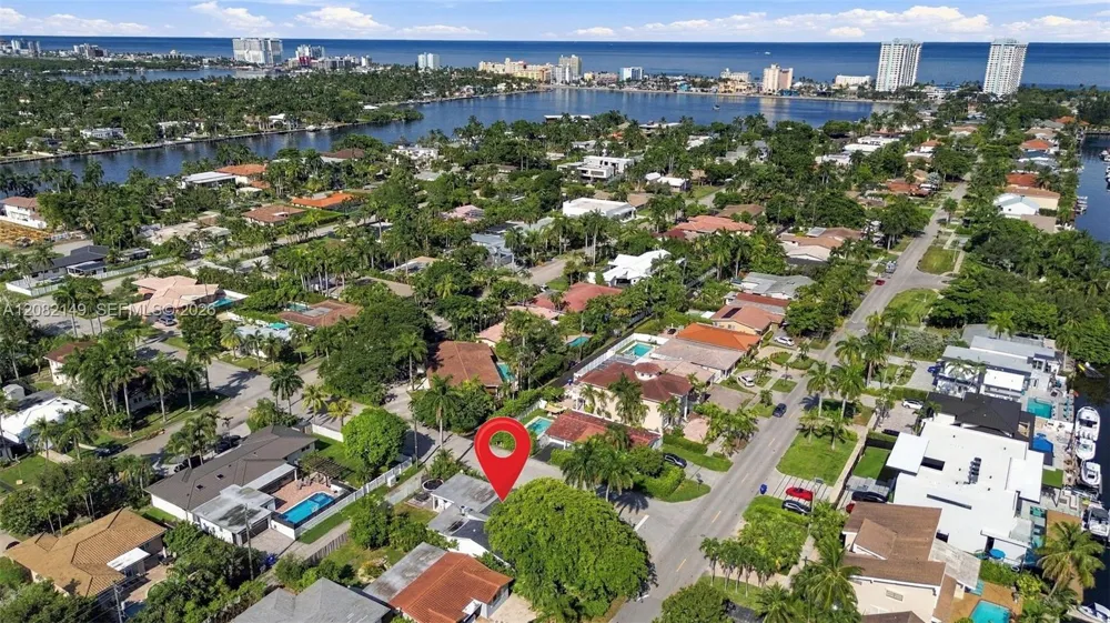 1103 Washington St Hollywood, FL 33019