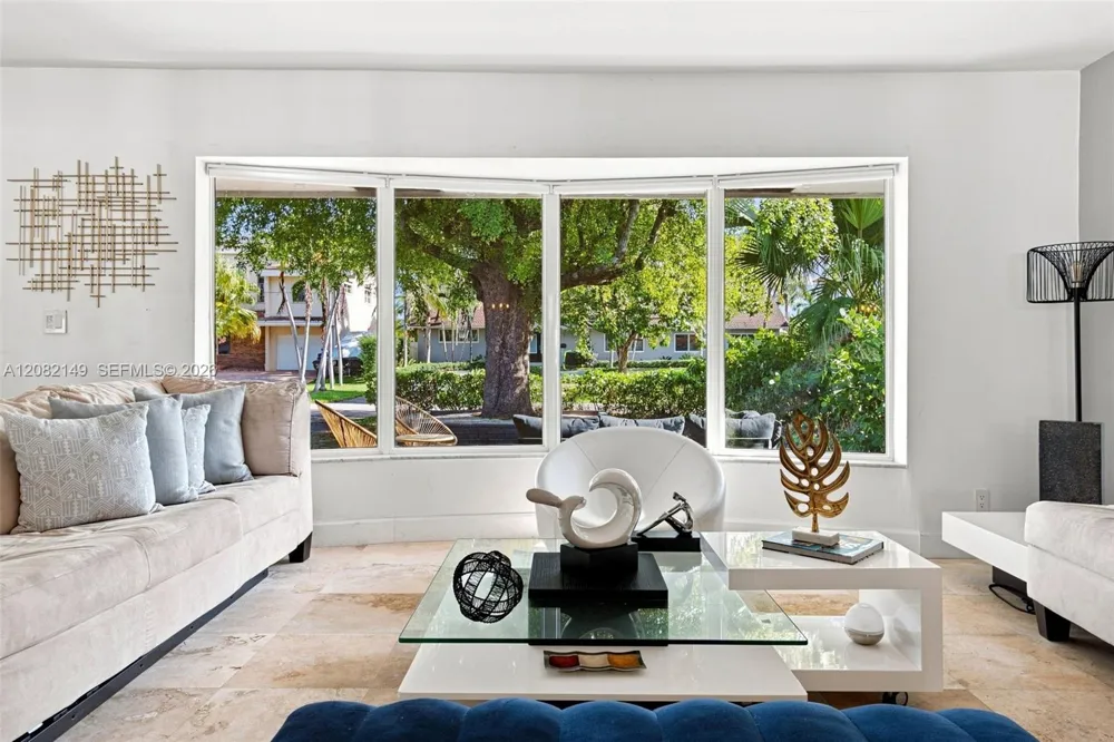 1103 Washington St Hollywood, FL 33019