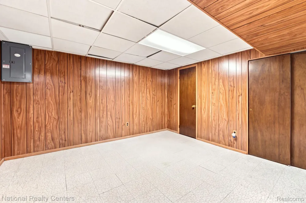 18335 E 13 Mile Road Fraser City, MI 48026