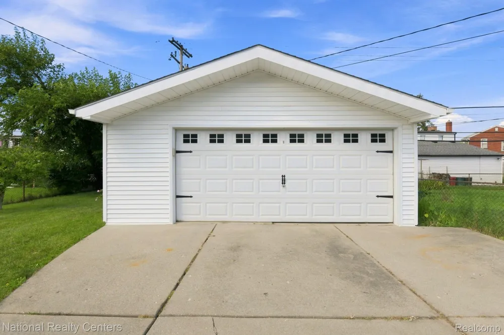 18335 E 13 Mile Road Fraser City, MI 48026