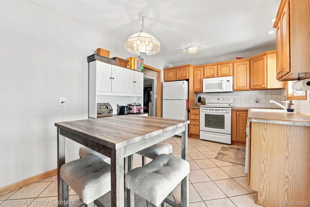 18335 E 13 Mile Road Fraser City, MI 48026