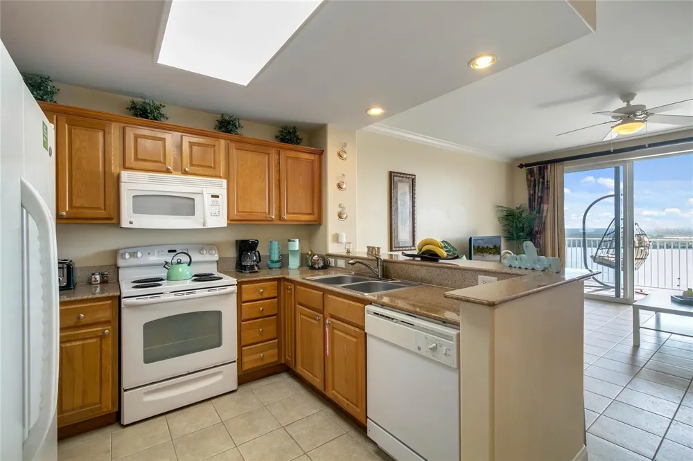 13427 BLUE HERON BEACH DRIVE #1402 Orlando, FL 32821