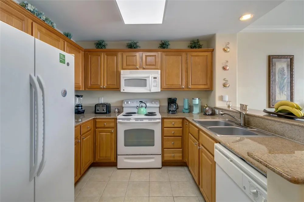13427 BLUE HERON BEACH DRIVE #1402 Orlando, FL 32821