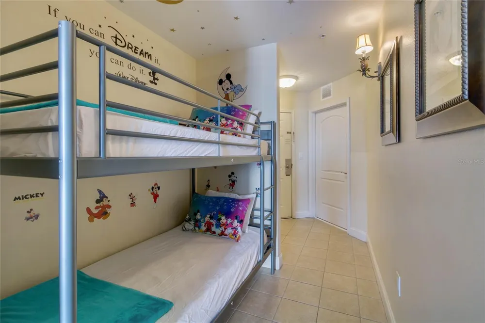 13427 BLUE HERON BEACH DRIVE #1402 Orlando, FL 32821