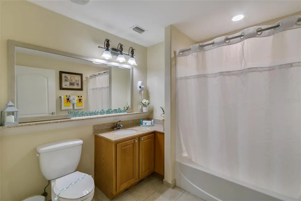 13427 BLUE HERON BEACH DRIVE #1402 Orlando, FL 32821
