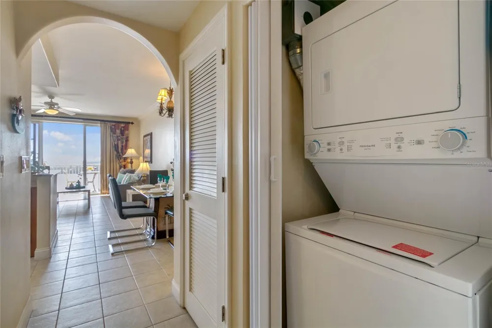 13427 BLUE HERON BEACH DRIVE #1402 Orlando, FL 32821