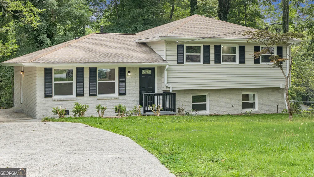 5678 Deerfield CT South Fulton, GA 30349