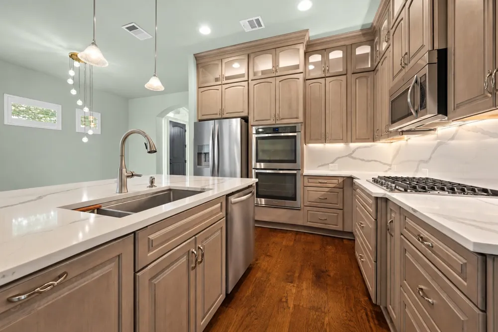214 Darwins Way Lakeway, TX 78734