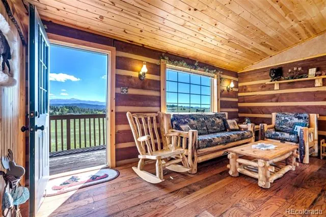 189 Saddle Lane Lake George, CO 80827