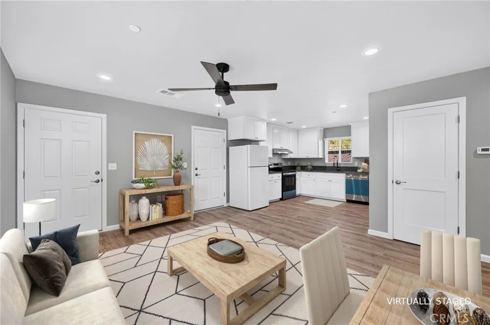 4832 Fruit Fresno, CA 93705
