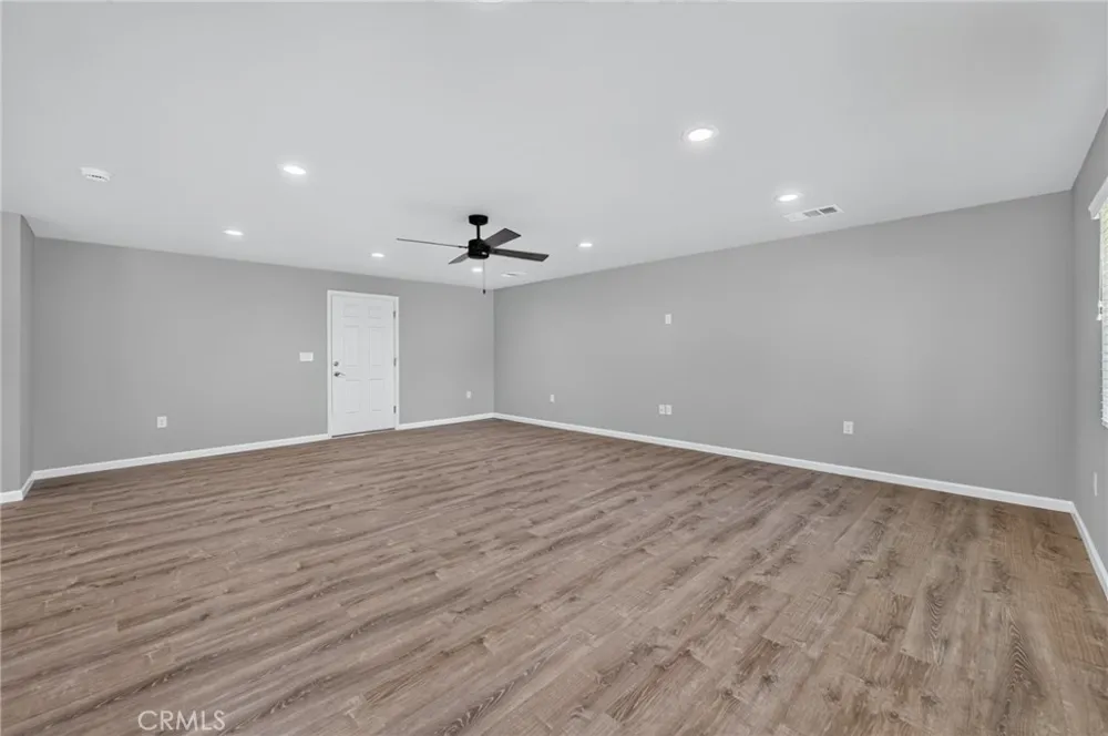 4832 Fruit Fresno, CA 93705