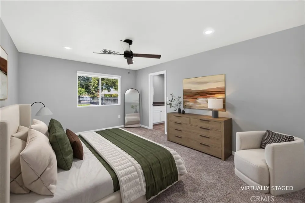 4832 Fruit Fresno, CA 93705
