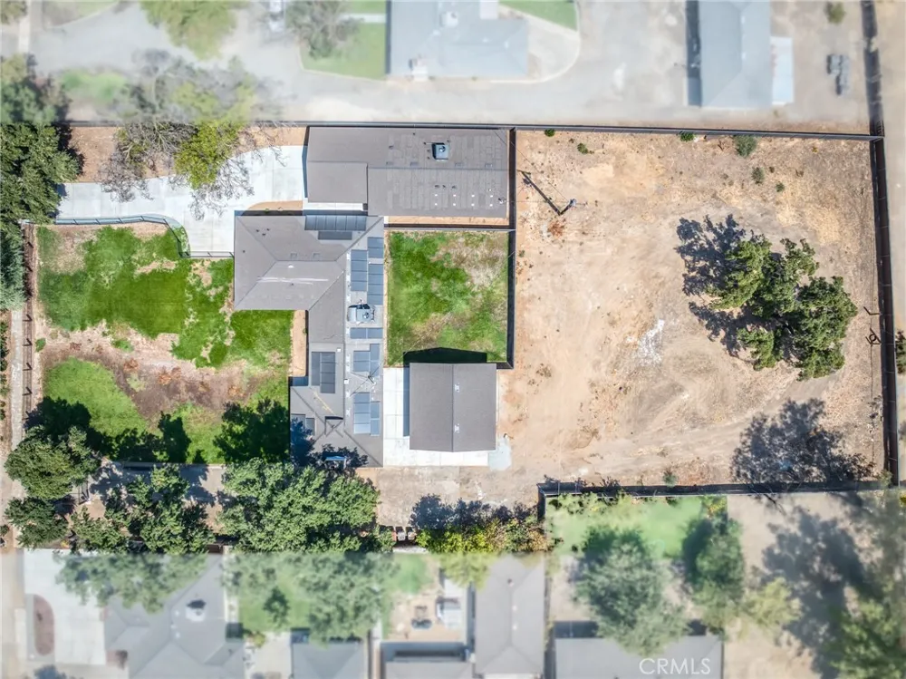 4832 Fruit Fresno, CA 93705