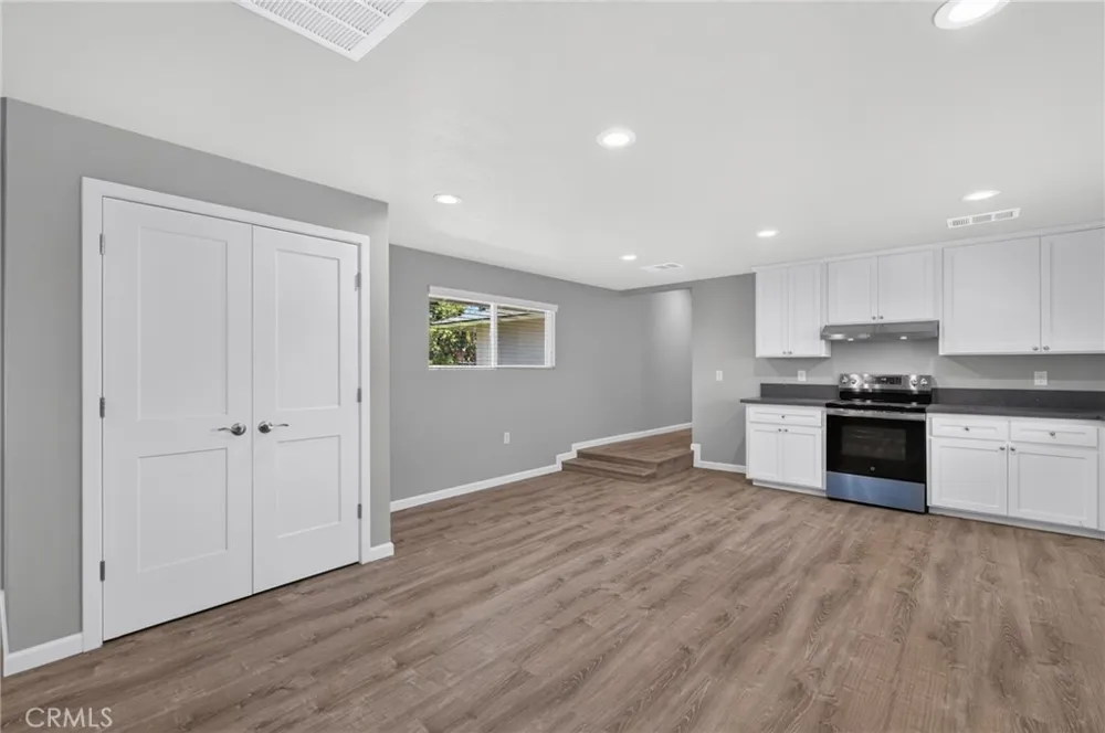 4832 Fruit Fresno, CA 93705