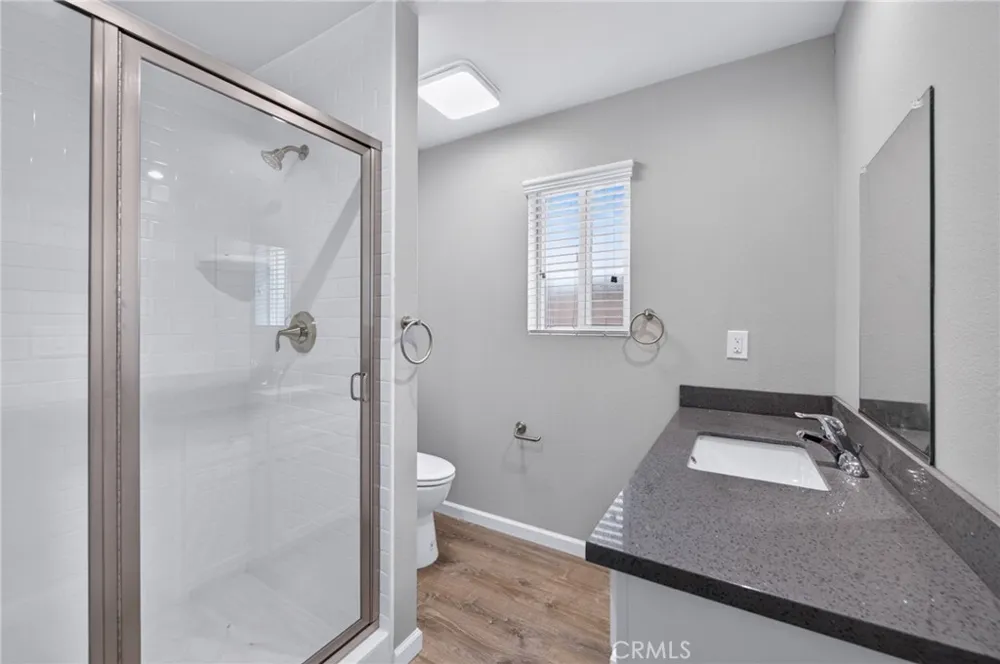 4832 Fruit Fresno, CA 93705