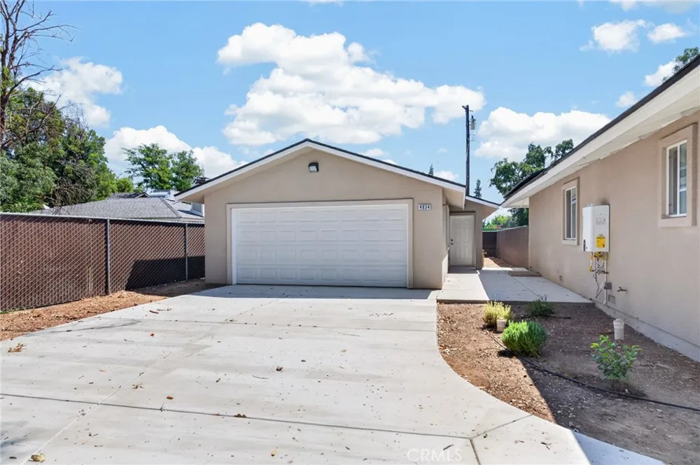 4832 Fruit Fresno, CA 93705