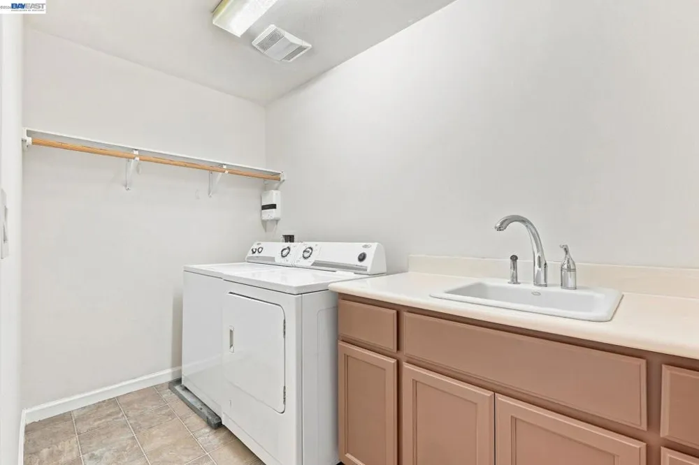25429 Huntwood Ave Hayward, CA 94544