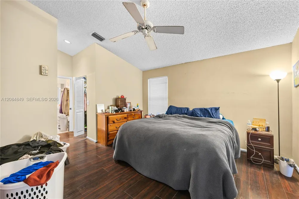 1065 W Fairfax Cir W Boynton Beach, FL 33436