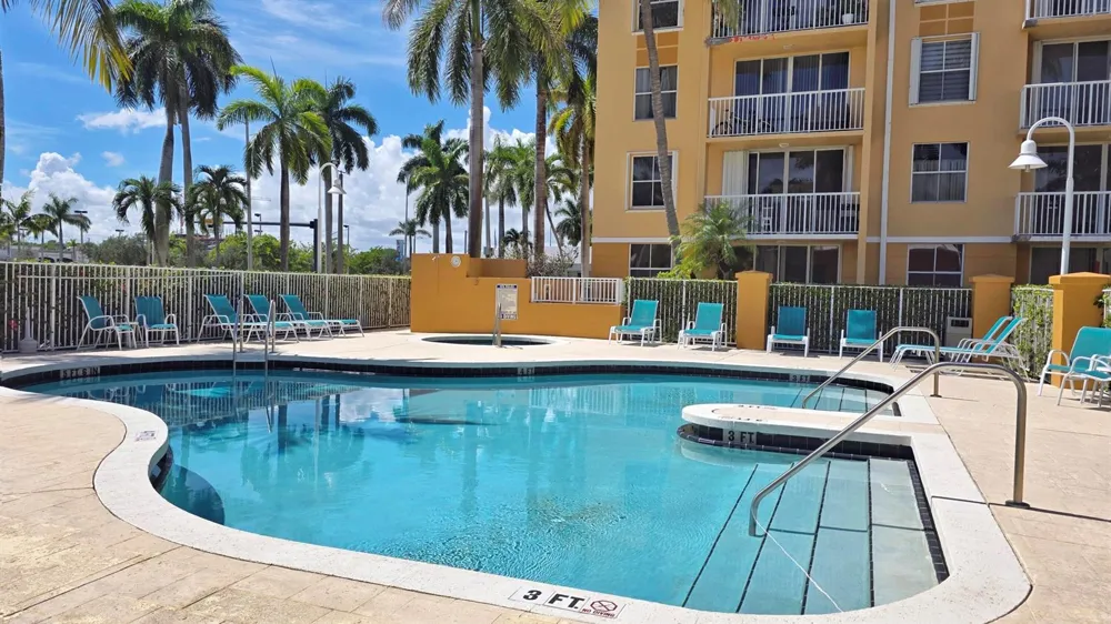 1341 SE 3rd Avenue #307 Dania Beach, FL 33004