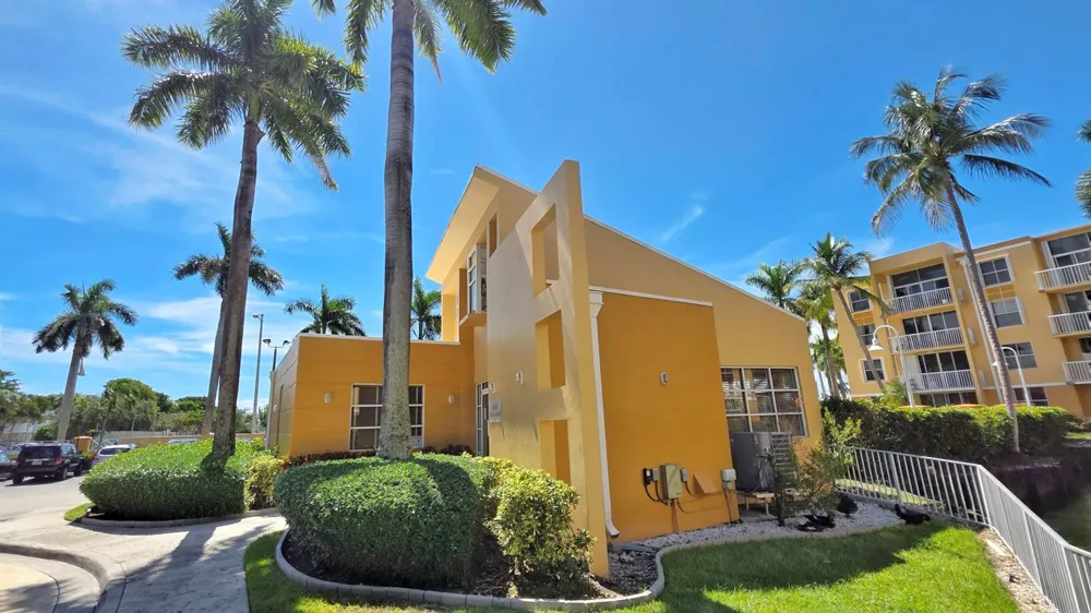 1341 SE 3rd Avenue #307 Dania Beach, FL 33004