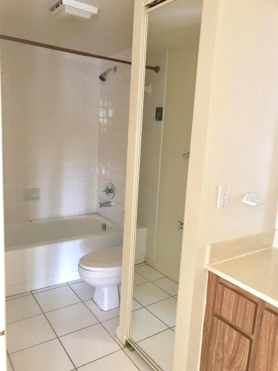 3719 37TH WAY West Palm Beach, FL 33407
