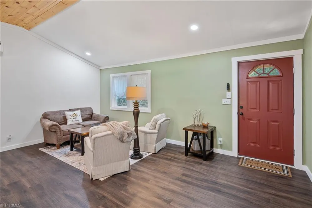 190 Hummingbird Lane Fleetwood, NC 28626