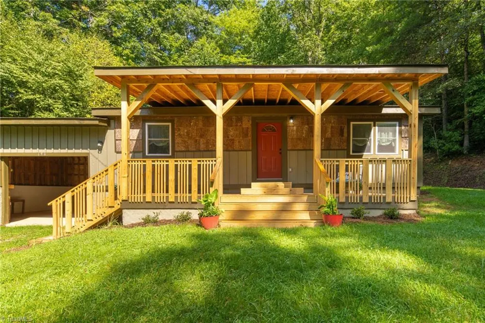 190 Hummingbird Lane Fleetwood, NC 28626