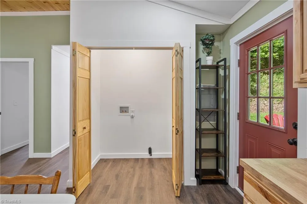 190 Hummingbird Lane Fleetwood, NC 28626