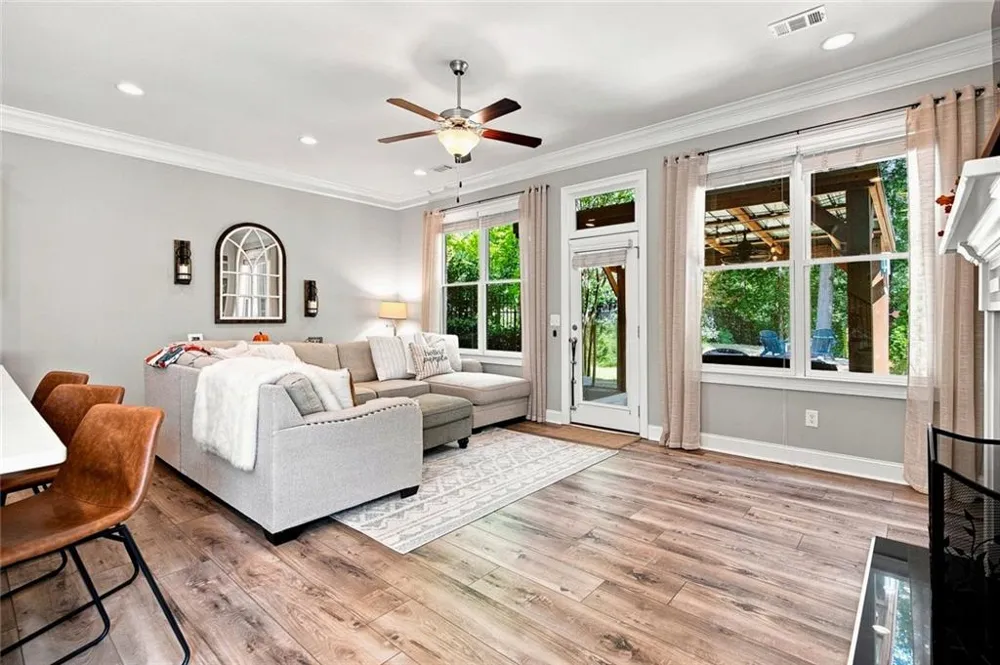 6915 Fellowship Lane Flowery Branch, GA 30542