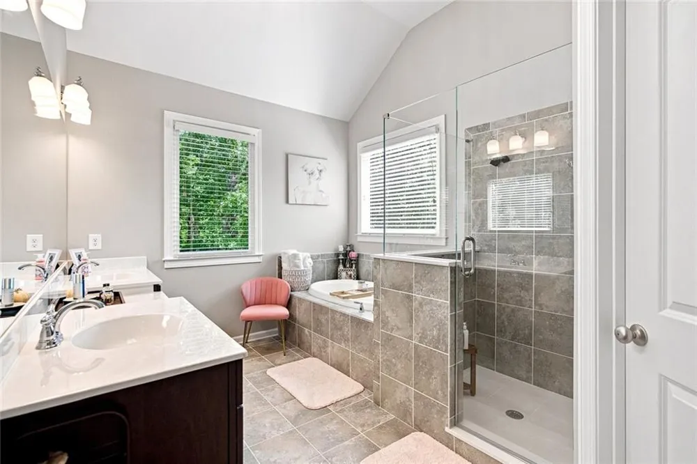6915 Fellowship Lane Flowery Branch, GA 30542