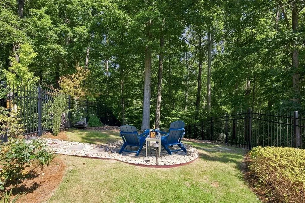6915 Fellowship Lane Flowery Branch, GA 30542