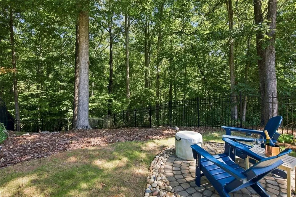 6915 Fellowship Lane Flowery Branch, GA 30542