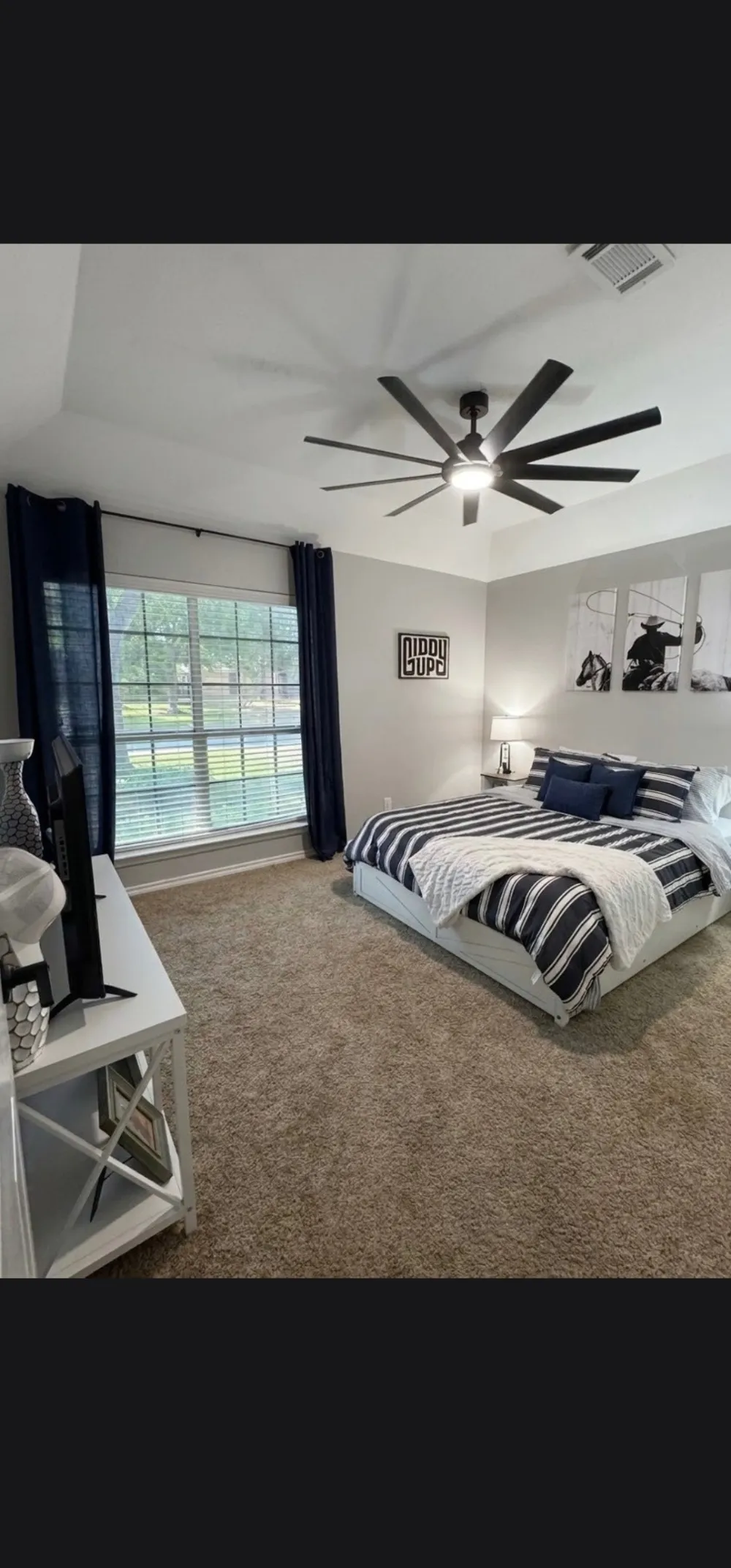 413 Flagstone Drive Burleson, TX 76028