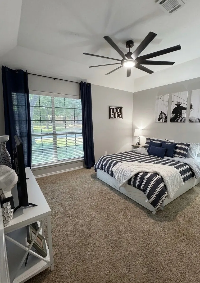 413 Flagstone Drive Burleson, TX 76028