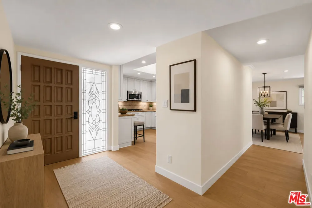 4829 Dempsey Avenue Encino, CA 91436