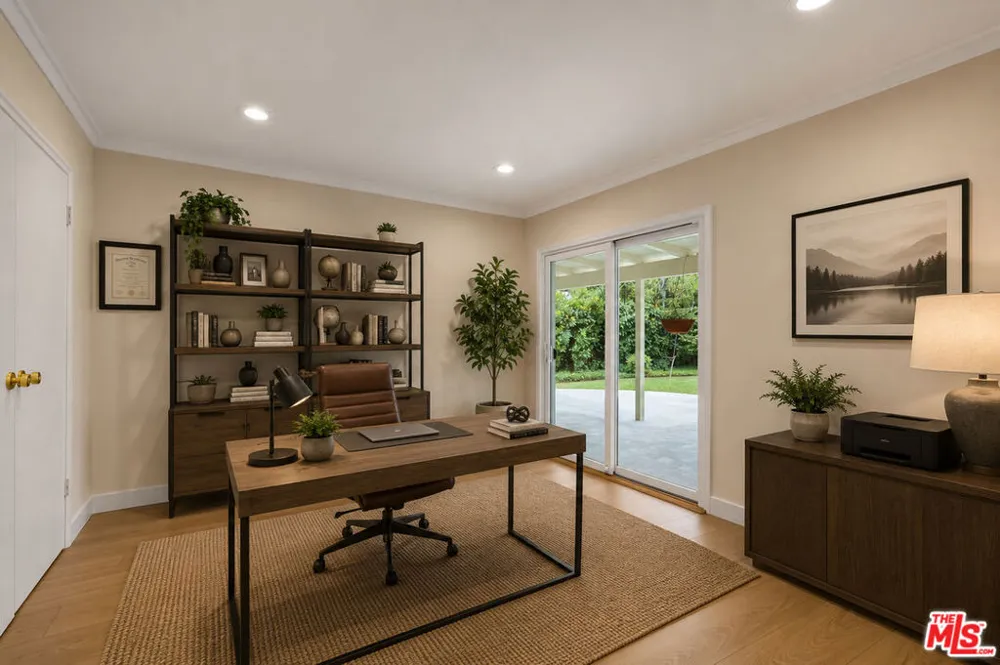 4829 Dempsey Avenue Encino, CA 91436