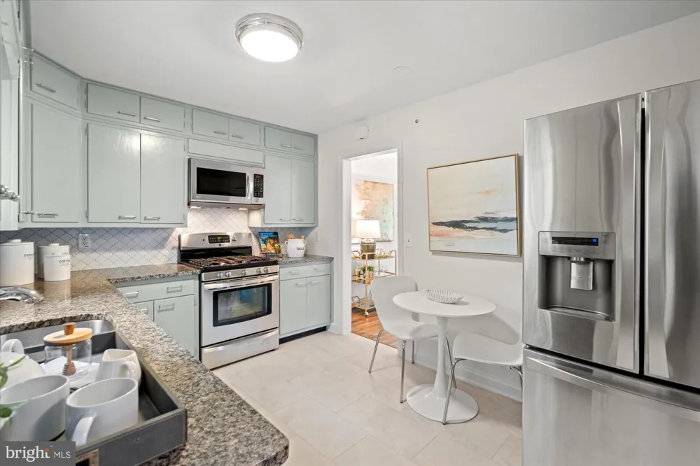 803 CHALFONTE DRIVE Alexandria, VA 22305