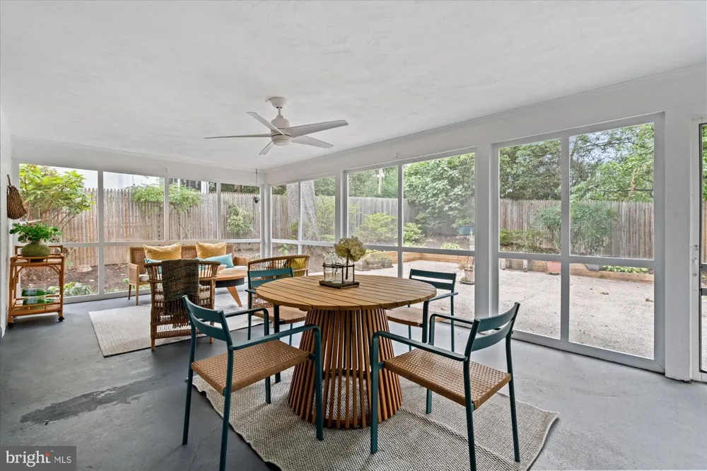 803 CHALFONTE DRIVE Alexandria, VA 22305