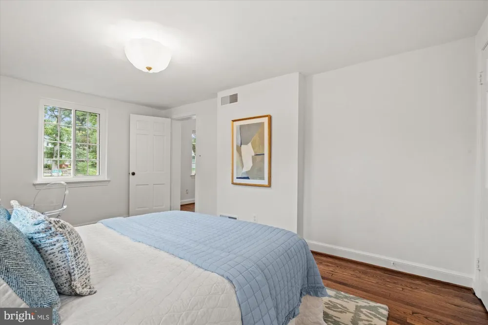 803 CHALFONTE DRIVE Alexandria, VA 22305