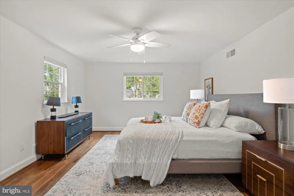 803 CHALFONTE DRIVE Alexandria, VA 22305