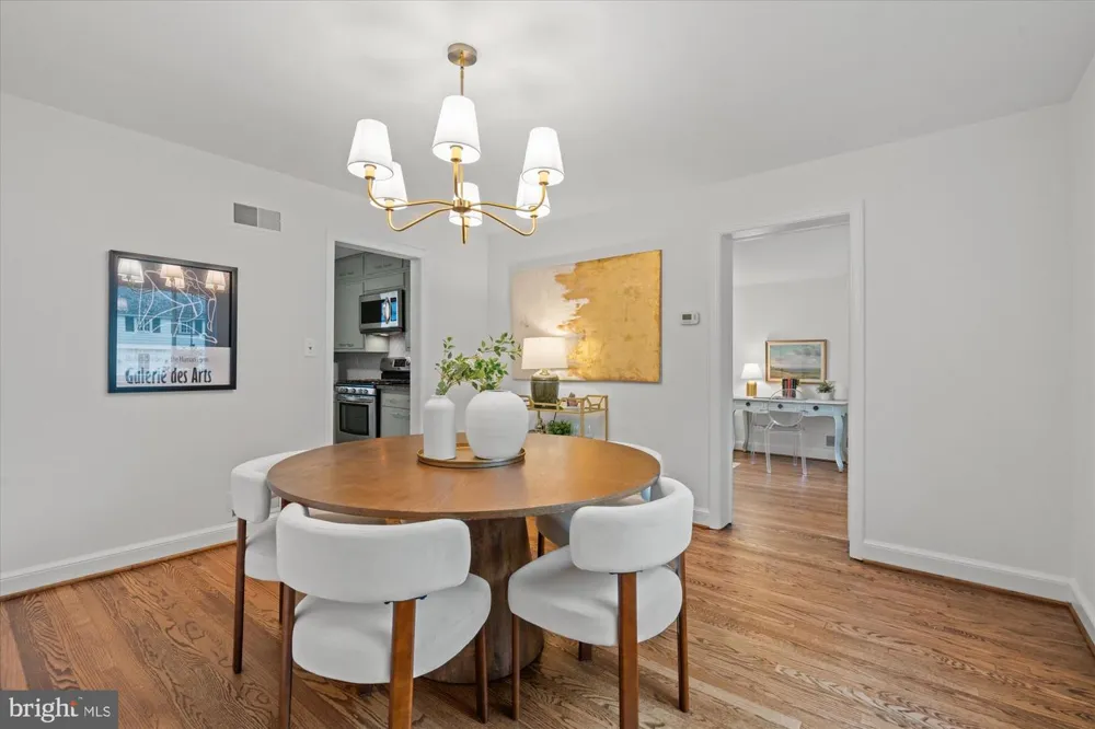 803 CHALFONTE DRIVE Alexandria, VA 22305