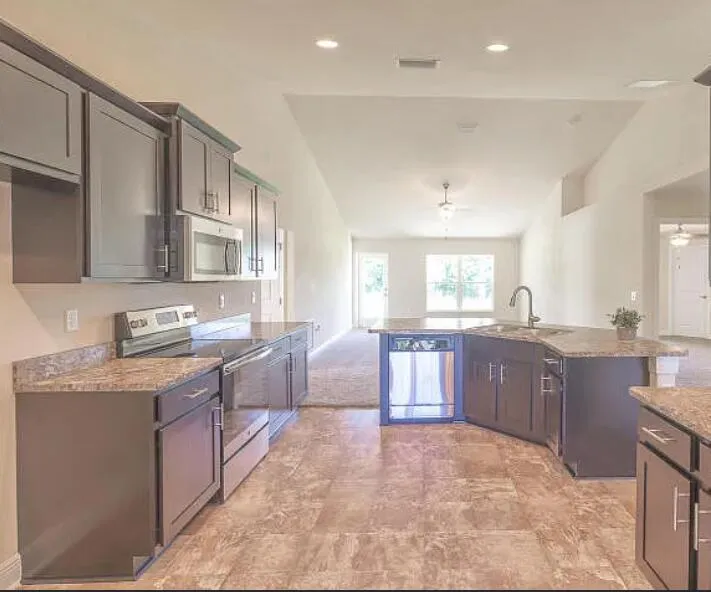 702 SE WALTERS TERRACE Port St. Lucie, FL 34983