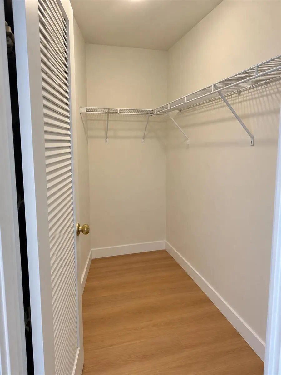 2200 NE 33RD AVENUE #9A Fort Lauderdale, FL 33305