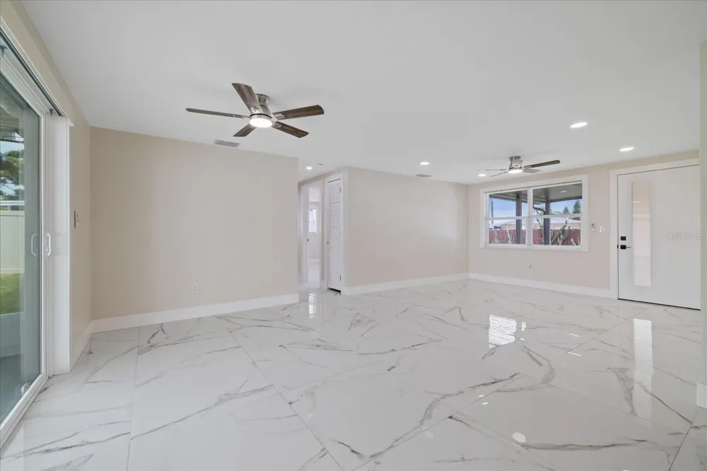 2229 ROSELAWN DRIVE Holiday, FL 34691