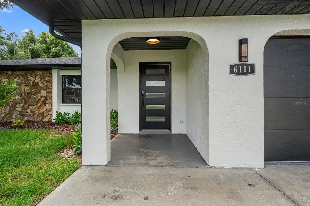 6111 18TH STREET Zephyrhills, FL 33542