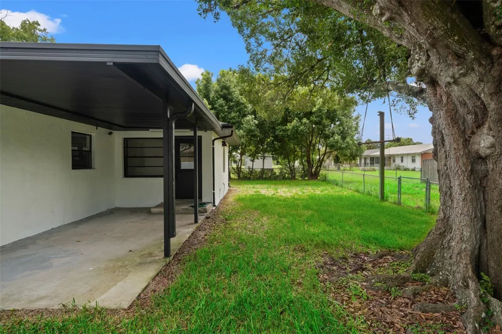 6111 18TH STREET Zephyrhills, FL 33542